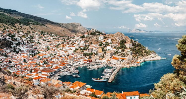 Hydra Marina