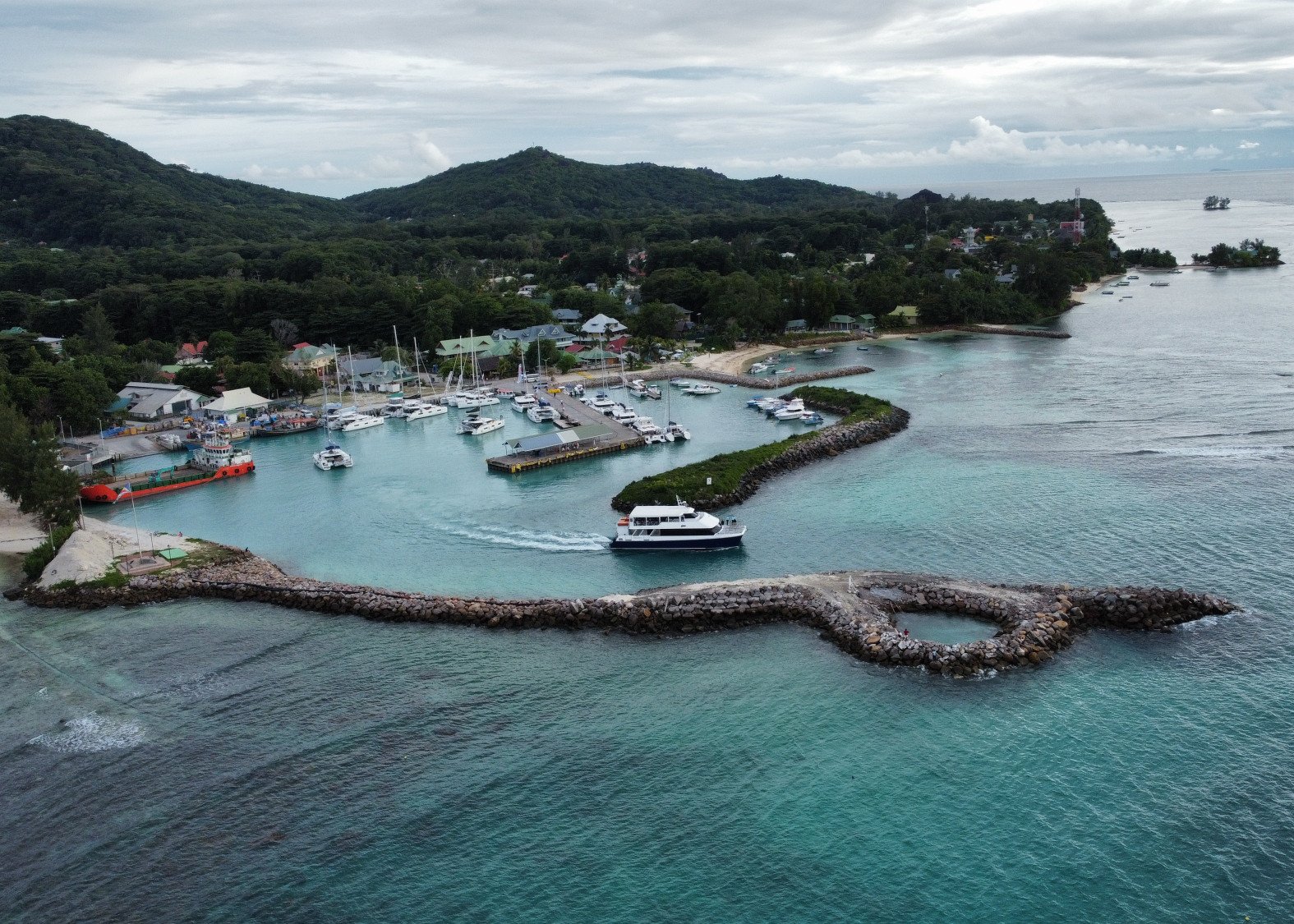 La Digue Marina